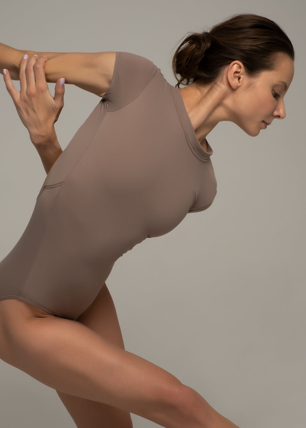 Nikolay Leotard – Earie